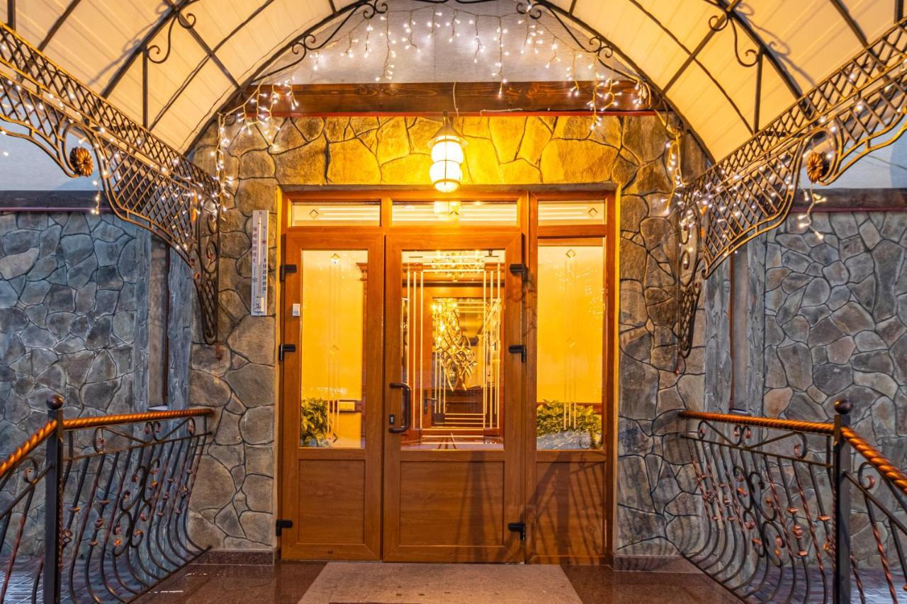 Villa Nikoletta Spa Bukovel Exterior photo